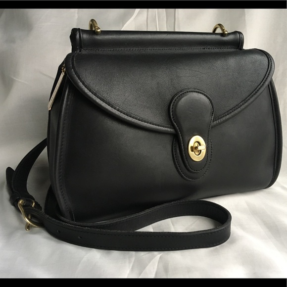 Coach Handbags - Vintage Coach Logan Crossbody Bag 9907